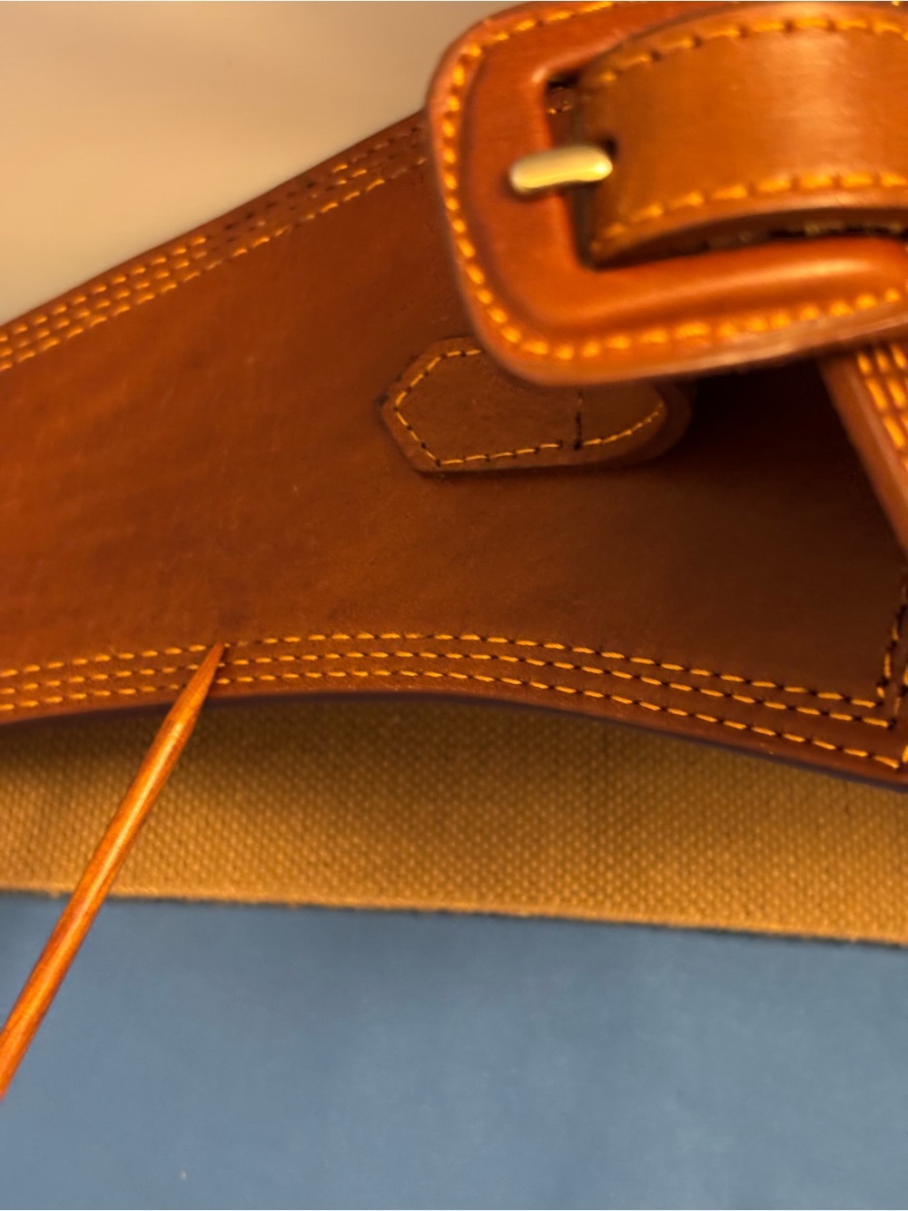 Stylish Linea Pelle brown genuine leather waist belt. Some staining see picture - Picture 6 of 15